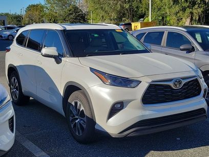 Used 2022 Toyota Highlander XLE