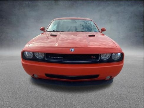 Used 2009 Dodge Challenger R/T RWD image 10