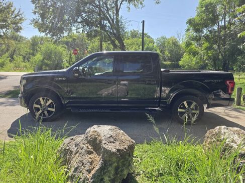 Used 2015 Ford F150 Lariat w/ Equipment Group 502A Luxury RWD image 6
