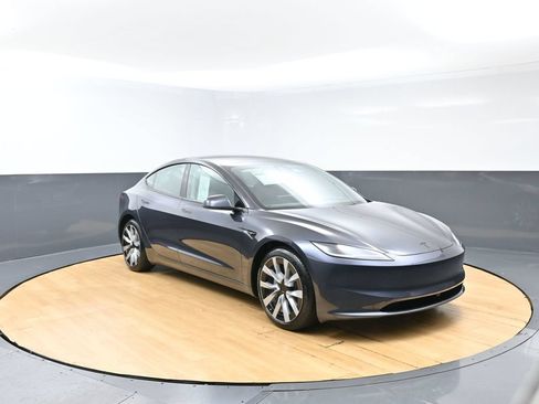 Used 2026 Tesla Model 3 RWD image 8