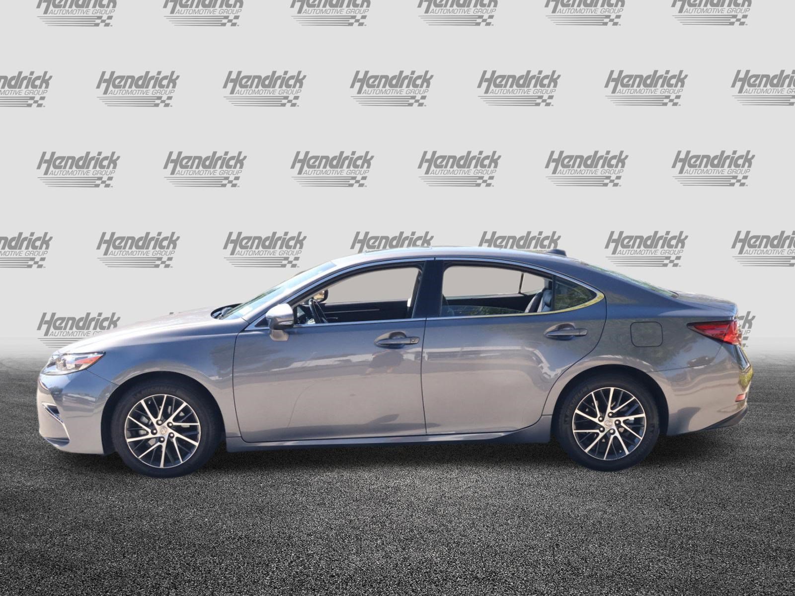 Used 2016 Lexus ES 350 w/ Premium Package w/Wood Trim FWD image 6