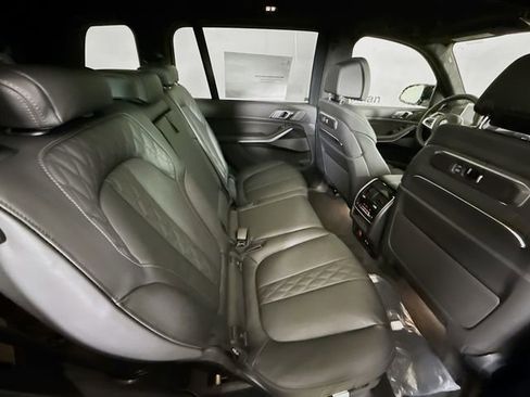 New 2026 BMW X7 M60i image 29