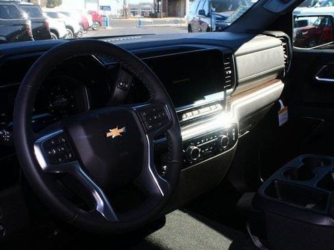 New 2026 Chevrolet Silverado 1500 LT image 4