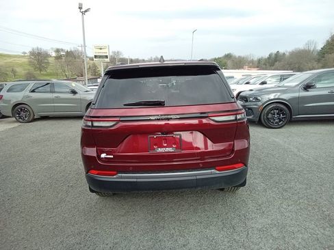 New 2026 Jeep Grand Cherokee Altitude AWD/4WD image 5
