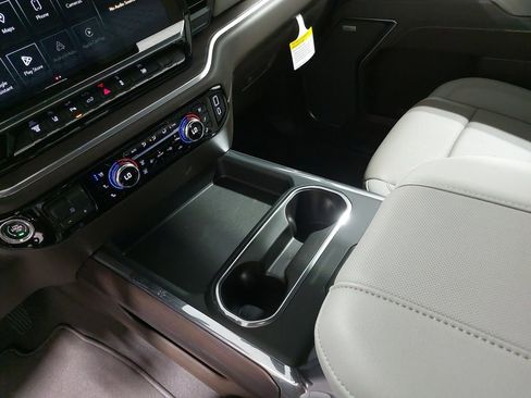 New 2026 GMC Sierra 3500 SLT w/ SLT Premium Package image 25