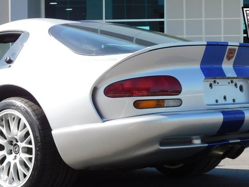 Used 1999 Dodge Viper GTS image 6