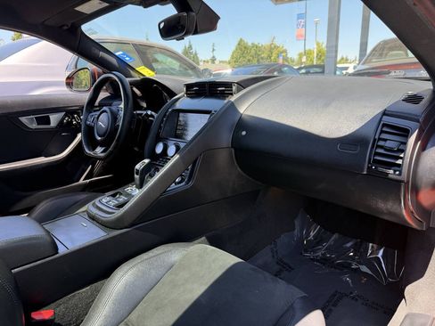 Used 2016 Jaguar F-TYPE Coupe RWD image 19