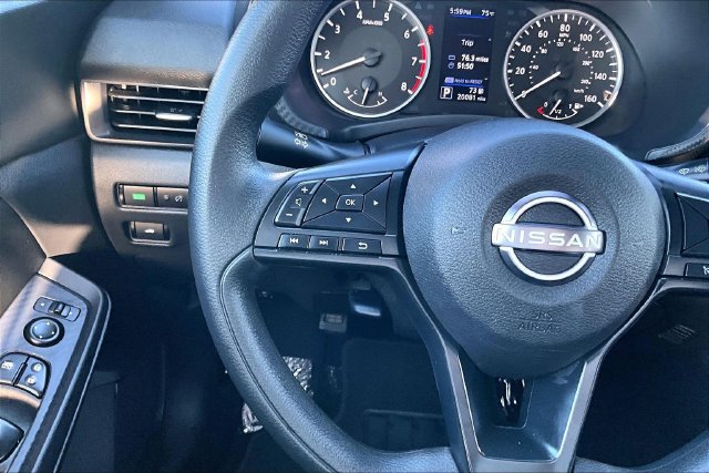 Used 2025 Nissan Sentra S FWD image 11