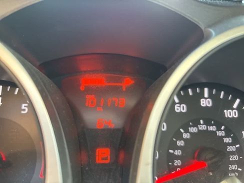 Used 2016 Nissan Juke S image 11