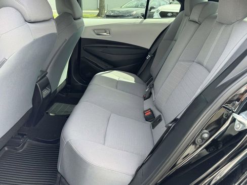 Used 2024 Toyota Corolla SE w/ SE Premium Package image 16