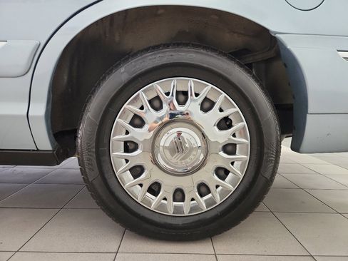 Used 2003 Mercury Grand Marquis GS image 28