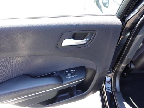Used 2015 Dodge Charger SE w/ Power Sunroof Group AWD/4WD image 23