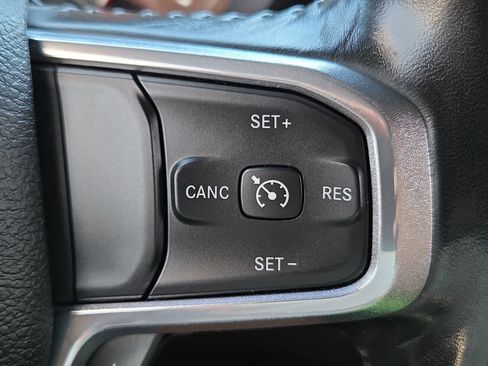 Used 2022 RAM 1500 Laramie AWD/4WD image 23