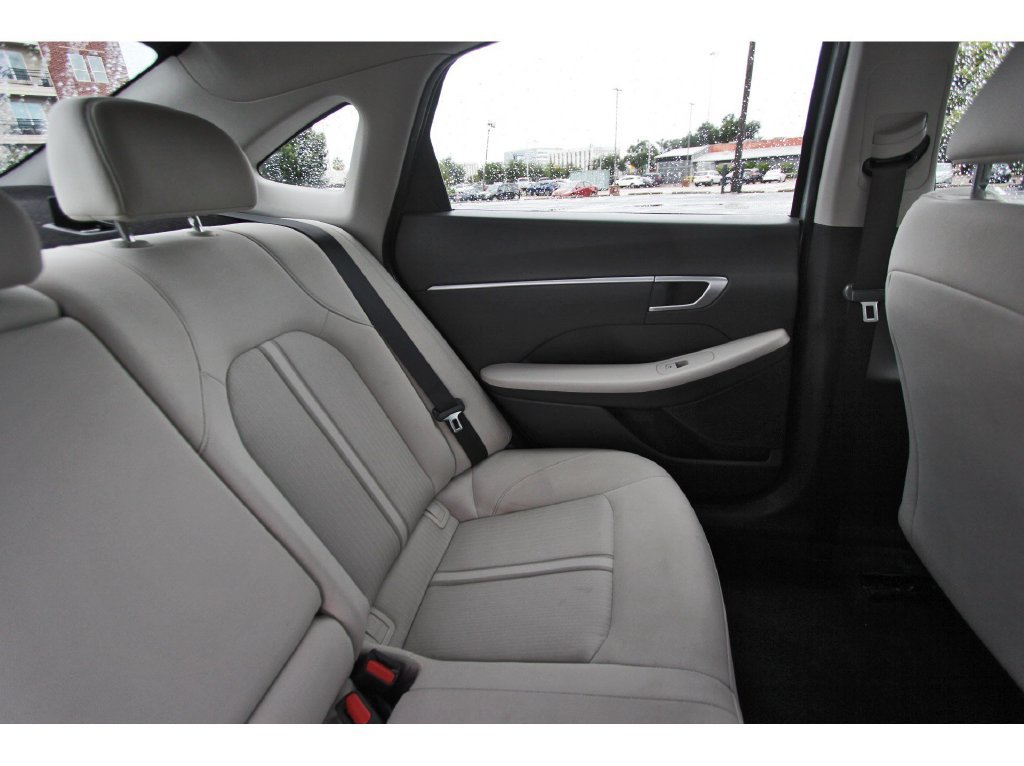 Certified 2025 Hyundai Sonata SEL FWD image 13