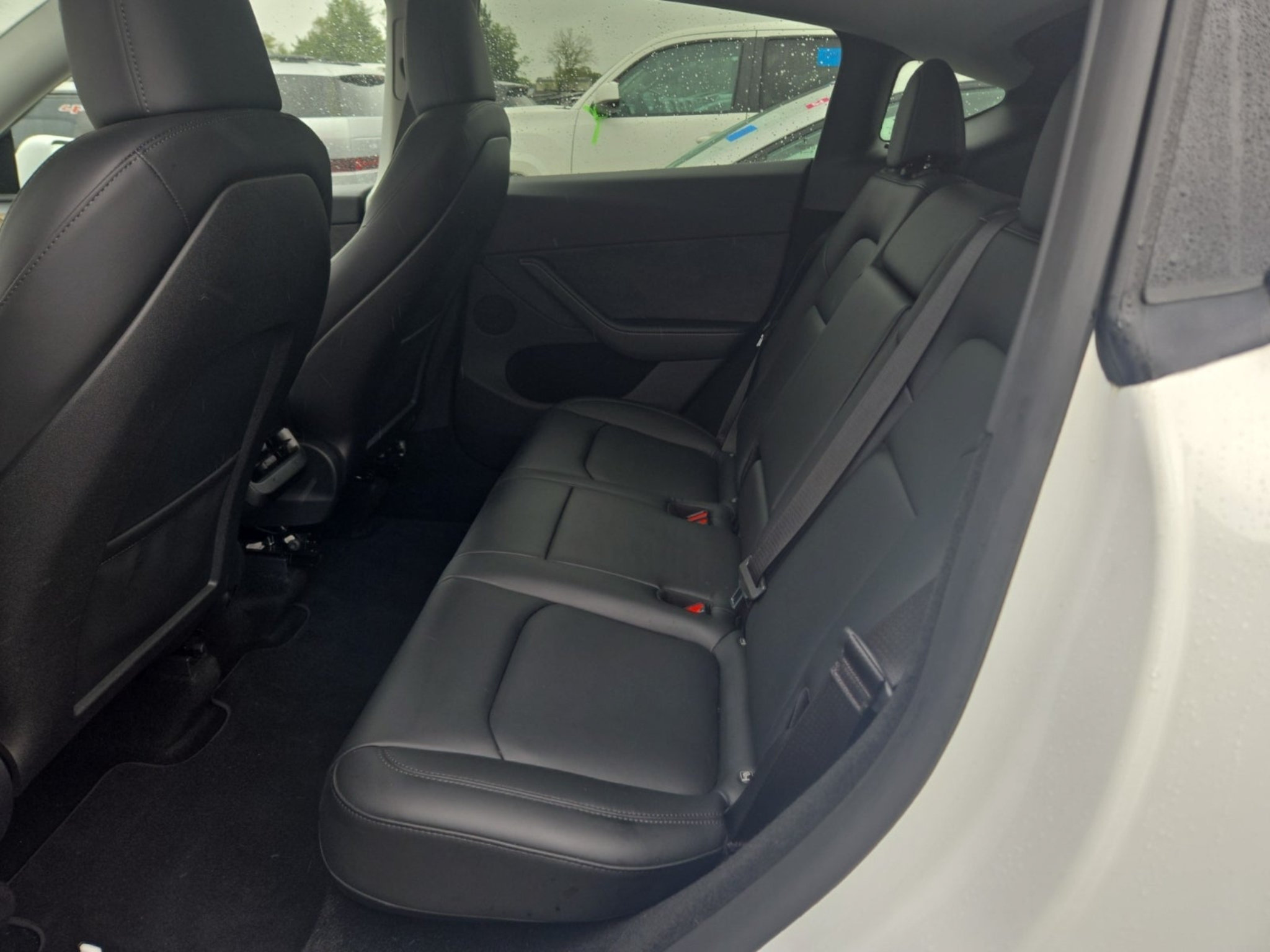 Used 2023 Tesla Model Y Long Range AWD/4WD image 3