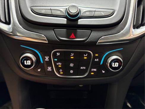 Used 2019 Chevrolet Equinox LT AWD/4WD image 27