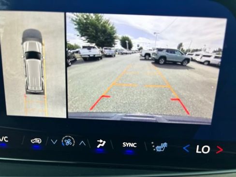 Used 2025 Chevrolet Tahoe LT AWD/4WD image 24