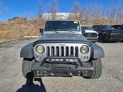 Used 2016 Jeep Wrangler Unlimited Sport image 12