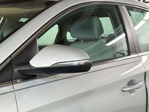 Used 2015 Hyundai Sonata Sport image 4