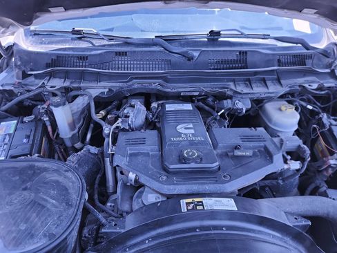 Used 2018 RAM 2500 Tradesman w/ Chrome Appearance Group AWD/4WD image 25