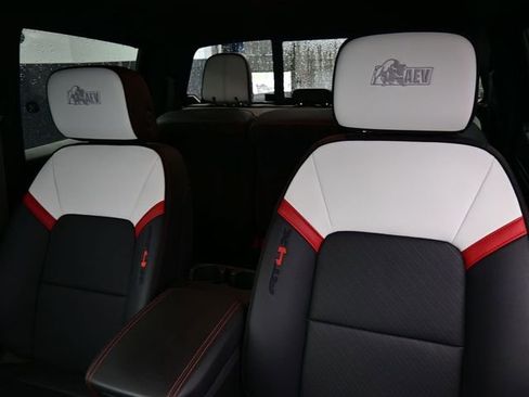 Used 2024 GMC Canyon AT4X w/ AT4X AEV Edition image 16