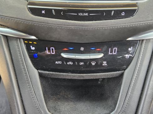 Used 2017 Cadillac XT5 Platinum w/ Driver Assist Package AWD/4WD image 17