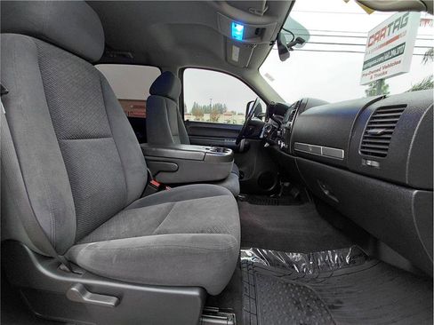 Used 2008 Chevrolet Silverado 2500 LT w/ 1LT Convenience Package image 13