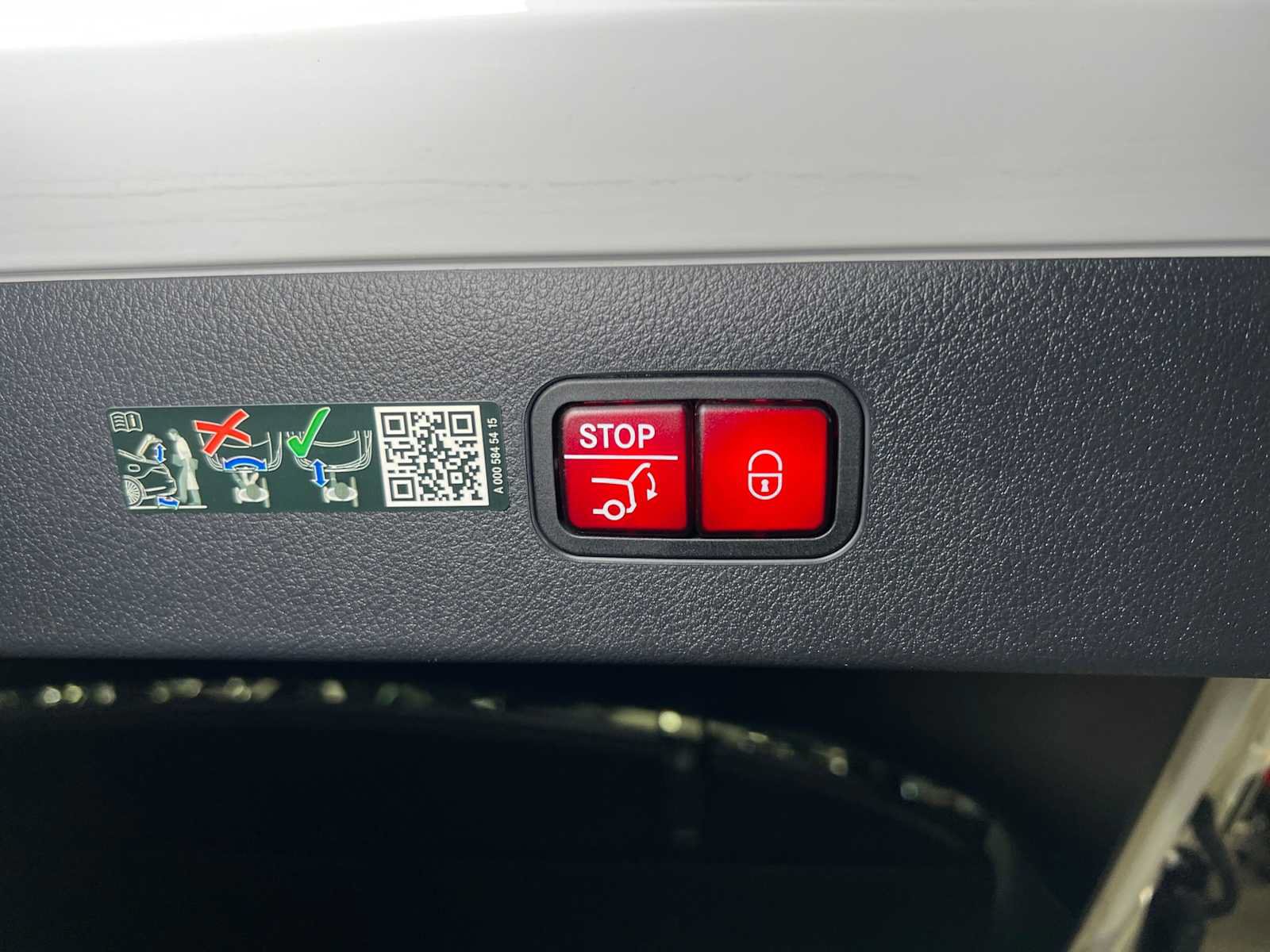 Certified 2022 Mercedes-Benz EQS 450+ Sedan image 16