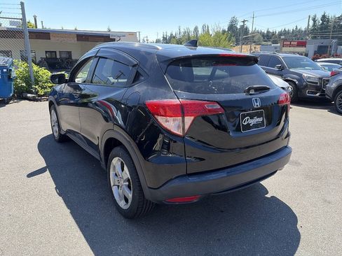Used 2017 Honda HR-V EX-L image 2