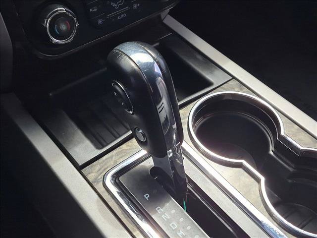 Used 2016 Ford Expedition Limited RWD image 12