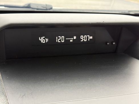 Used 2018 Subaru Impreza 2.0i Premium w/ Eyesight & BSD & Rcta image 28