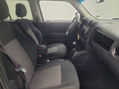 Used 2015 Jeep Patriot Sport w/ Power Value Group AWD/4WD image 21