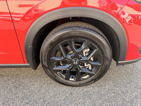 Certified 2025 Honda HR-V Sport image 10