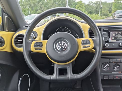 Used 2012 Volkswagen Beetle 2.5 FWD image 22