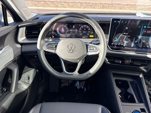 New 2026 Volkswagen Tiguan SE image 13