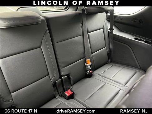 Used 2022 Chevrolet Tahoe LT image 22