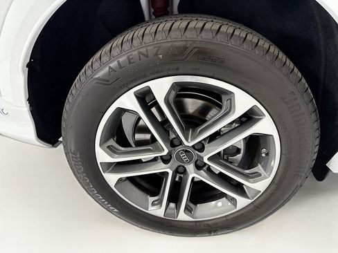 Used 2025 Audi Q5 Premium Plus AWD/4WD image 32