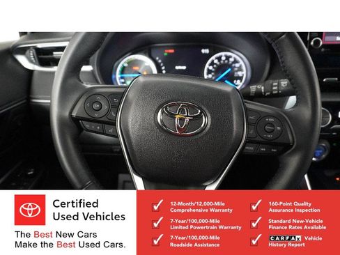 Certified 2022 Toyota Venza XLE image 24