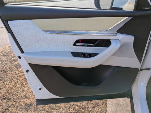 Used 2024 MAZDA CX-90 3.3 Turbo S w/ Premium Plus image 11