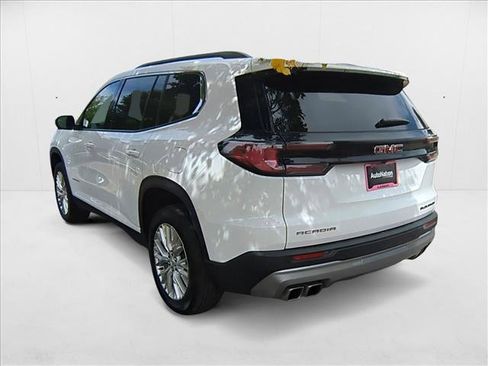 Used 2024 GMC Acadia Elevation image 8