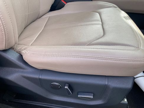 Certified 2022 Ford Expedition Max Limited image 16