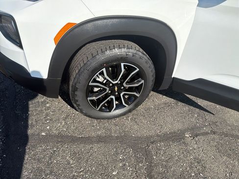 Used 2023 Chevrolet TrailBlazer ACTIV w/ Convenience Package AWD/4WD image 28