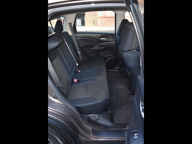 Used 2016 Honda CR-V SE image 25