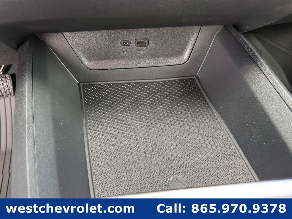 New 2027 Chevrolet Equinox ACTIV w/ Safety and Technology Package FWD image 8