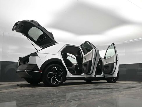 Used 2022 Hyundai Ioniq 5 SE w/ Cargo Package image 42