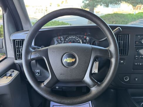 Used 2012 Chevrolet Express 1500 LS image 19