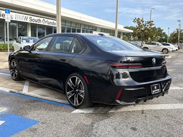 Certified 2023 BMW i7 xDrive60 AWD/4WD image 5