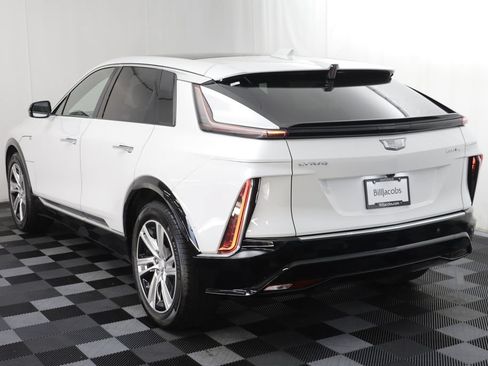 Used 2024 Cadillac Lyriq Tech w/ Driver Assist Package AWD/4WD image 16