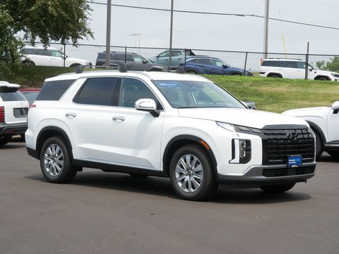 Certified 2025 Hyundai Palisade SEL AWD/4WD image 4