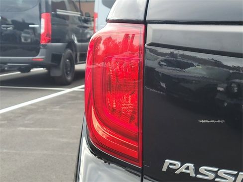 Used 2022 Honda Passport EX-L image 10